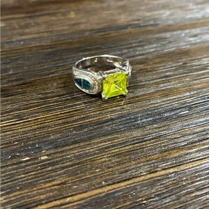 Vintage Sterling Silver Women’s Ring With Gem Stones